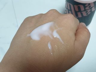난나 살몬 스파이더 검버섯 미백 톤업 화이트닝 연어 앰플 크림 300ml 대용량 — 5점을 준 리뷰어가 2022년 11월 올린 사용 사진