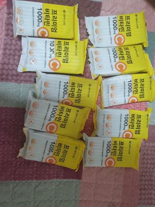 서울약사신협 프리미엄비타민C1000_2.5G x 100포 — 5점을 준 리뷰어가 2021년 5월 올린 사용 사진