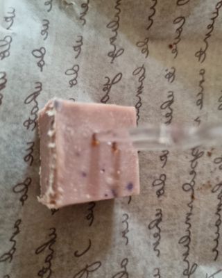 카카오 본연의 색을 간직하고있는 루비초콜릿과 블루베리의 만남, 카카올라 루비베리요거트생초콜릿 — 5점을 준 리뷰어가 2021년 10월 올린 사용 사진