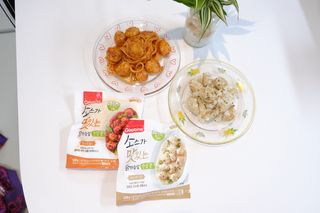 굽네몰 [굽네] 소스가 맛있는 닭가슴살 한입 볼 2종 — 5점을 준 리뷰어가 2021년 3월 올린 사용 사진