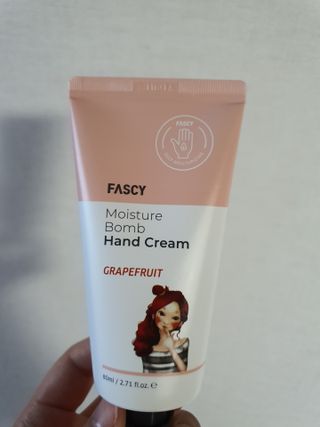 파시 FASCY 高保湿ハンドクリーム40ml+80ml セット — 5점을 준 리뷰어가 2021년 7월 올린 사용 사진