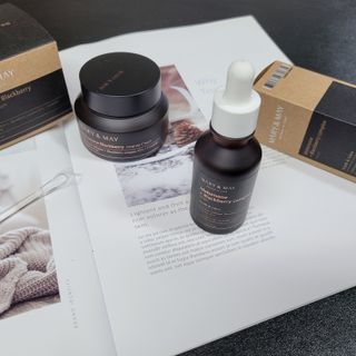 마리엔메이  이데베논 블랙베리 보습 크림 + 세럼 — 4점을 준 리뷰어가 2021년 10월 올린 사용 사진