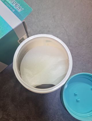 리더스코스메틱 리더스 카밍 바이오틱스 퀵 수딩 패드 — 5점을 준 리뷰어가 2022년 7월 올린 사용 사진