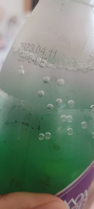 몽베스트 Montbest with Sparkling water Lime20병 — 4.5점을 준 리뷰어가 2022년 7월 올린 사용 사진