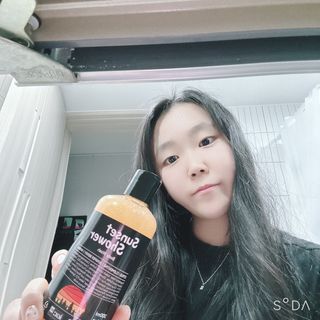 (주)나담코스 [나담코스] 기분좋은 향기 , 퍼퓸 바디워시 — 4점을 준 리뷰어가 2023년 3월 올린 사용 사진