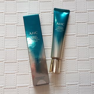 [NEW 탄력유턴 아이크림] AHC 유스 래스팅 리얼 아이크림 포 페이스 — 5점을 준 리뷰어가 2021년 2월 올린 사용 사진