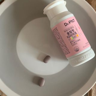 닥터피엔티 [Dr.PNT] 하루 2알로 건강한 다이어트! 한겨울에도 체지방만 쏙~ 슬림핏 다이어트 — 4점을 준 리뷰어가 2022년 6월 올린 사용 사진