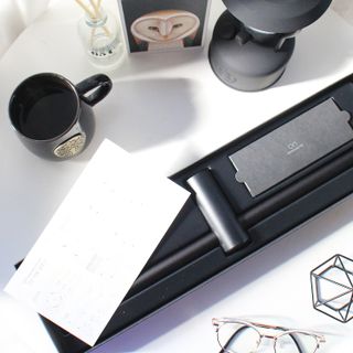 TOMO GRAPHY 나 있을땐 환한 조명 나 없을땐 확실한 살균 ★ DESK LIGHT & STERILIZER [ON] ★ — 리뷰어가 2021년 11월 올린 사용 사진