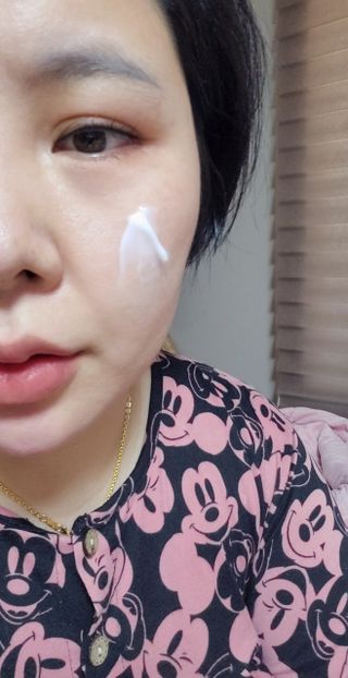 피부미 골드베릴 미라클페어 세레이징 퍼밍 크림 50ml — 5점을 준 리뷰어가 2021년 11월 올린 사용 사진