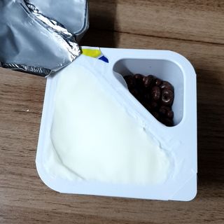 매일바이오 토핑요거트 — 4점을 준 리뷰어가 2021년 5월 올린 사용 사진