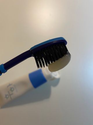 [심폐소생소] 무불소 임산부 천연 치약 — 5점을 준 리뷰어가 2021년 10월 올린 사용 사진