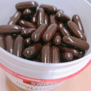 Swisse 스위스 고함량 프로폴리스 2,000mg 210정 — 5점을 준 리뷰어가 2021년 11월 올린 사용 사진