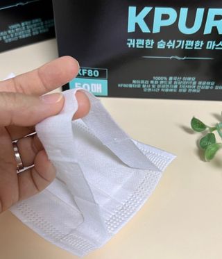 케이퓨리 KF80 덴탈 귀편한 숨쉬기편한 마스크 50매 — 4점을 준 리뷰어가 2022년 10월 올린 사용 사진