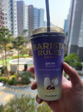 바리스타룰스 돌체 라떼 — 5점을 준 리뷰어가 2023년 4월 올린 사용 사진