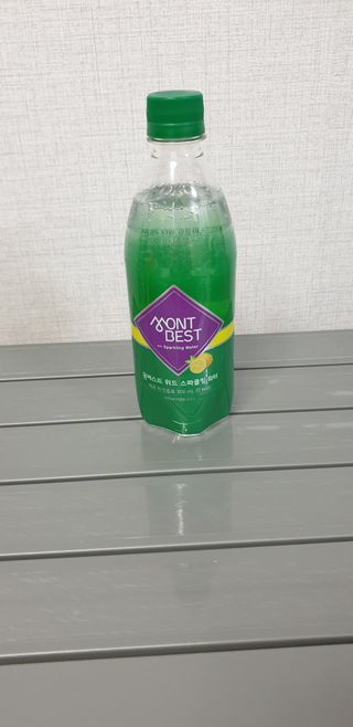 몽베스트 Montbest with Sparkling water Lemon OR Lime 20병(랜덤) — 5점을 준 리뷰어가 2021년 10월 올린 사용 사진