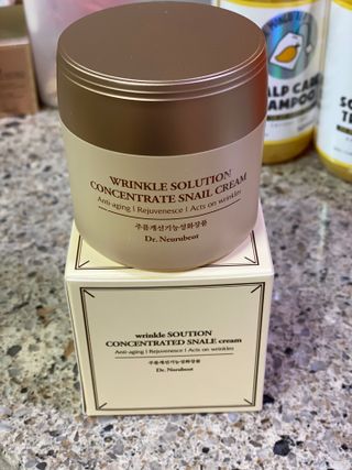 Dr.느루벗 느루벗 링클 솔루션 콘센트레이트 스네일 탄력 달팽이 크림 80g — 5점을 준 리뷰어가 2021년 5월 올린 사용 사진