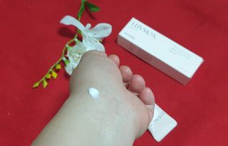 러브모아 향수 고체향수 승무원 고체향수 바르는 향수 니치향수 도손 우드세이지 앤 씨솔트 — 4점을 준 리뷰어가 2022년 11월 올린 사용 사진