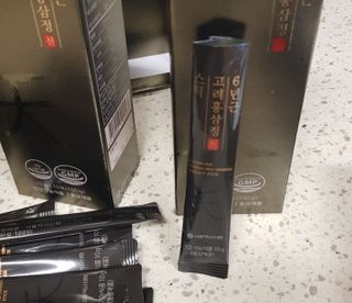 서울약사신협_6년근 고려홍삼정 천스틱 10g 30포 — 5점을 준 리뷰어가 2021년 11월 올린 사용 사진