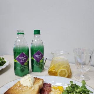 몽베스트 Montbest with Sparkling water Lime20병 — 5점을 준 리뷰어가 2022년 11월 올린 사용 사진