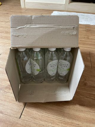 아쿠아스 플레이버워터 ★[아쿠아스] 제로칼로리 플레이버워터 복숭아/청포도 1BOX 20개입 — 5점을 준 리뷰어가 2021년 4월 올린 사용 사진