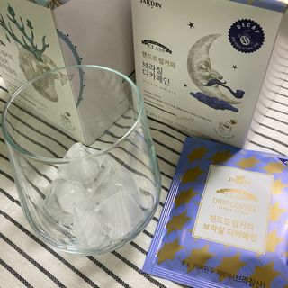 (주)쟈뎅 쟈뎅 클래스 핸드 드립 커피 10P 2종_디카페인 1종+랜덤 플레이버 1종 — 5점을 준 리뷰어가 2021년 4월 올린 사용 사진