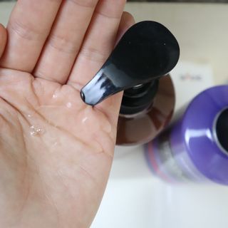 쿤달 [KUNDAL 공식] 프리미엄 헤어 케어 스페셜 세트 샴푸 500ml &amp; 트리트먼트 500ml — 5점을 준 리뷰어가 2021년 3월 올린 사용 사진