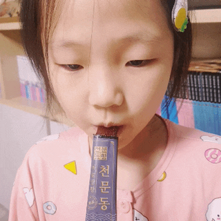 팜코바이오 파프리카 스틱젤리 / 황기력 / 천문동 건강젤리 — 4.5점을 준 리뷰어가 2022년 10월 올린 사용 사진
