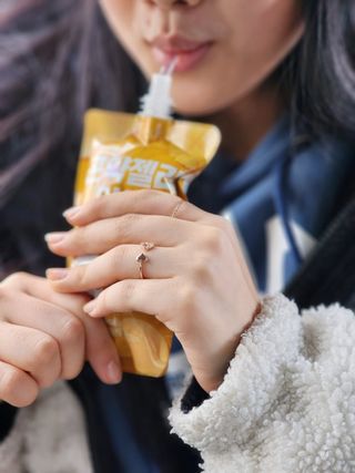 참앤들황토농원 10가지 맛, 입맛대로 스페셜하게~ 가볍게 한 포 땡! 곤약젤리 스페셜 패키지 130ml x 30포 — 5점을 준 리뷰어가 2023년 1월 올린 사용 사진