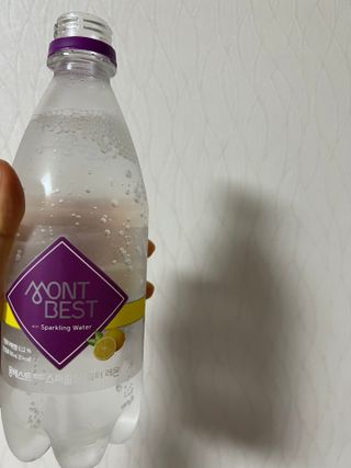 몽베스트 Montbest with Sparkling water Lemon OR Lime 20병(랜덤) — 4.5점을 준 리뷰어가 2024년 4월 올린 사용 사진