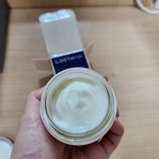 록타비아 Artisan Complete Face Cream — 5점을 준 리뷰어가 2023년 10월 올린 사용 사진