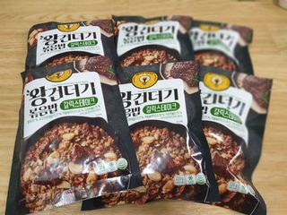한성기업 무볼레 왕건더기 볶음밥 갈릭스테이크 — 5점을 준 리뷰어가 2021년 10월 올린 사용 사진