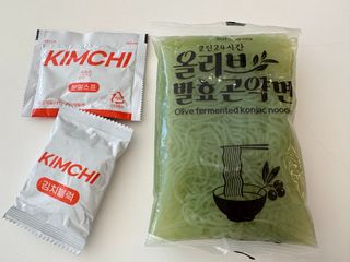 클린24시간 올리브발효곤약면 시원김치면 1세트-(3봉) — 2.5점을 준 리뷰어가 2023년 12월 올린 사용 사진