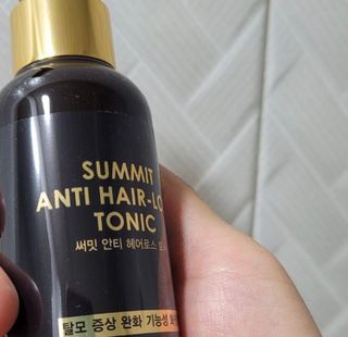 썸헤어 / SUMHAIR 썸헤어 써밋 안티 헤어로스 토닉 — 2.5점을 준 리뷰어가 2021년 5월 올린 사용 사진