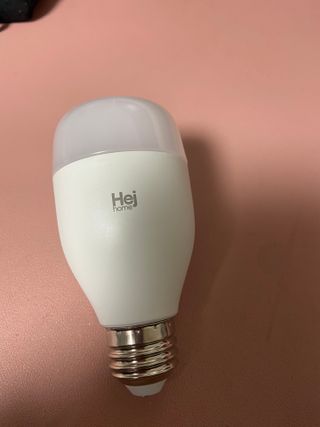 헤이홈 LED전구 화이트 스마트 전구 wifi 연결 스마트폰 연동 음성제어 원격제어 — 5점을 준 리뷰어가 2021년 5월 올린 사용 사진
