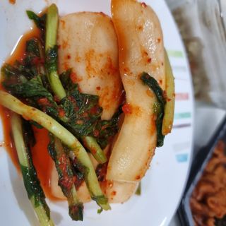 셰프애찬 알타리김치 총각김치 1kg — 4.5점을 준 리뷰어가 2022년 10월 올린 사용 사진