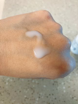 리더스코스메틱 리더스 카밍 바이오틱스 에센스 워터 — 5점을 준 리뷰어가 2022년 2월 올린 사용 사진