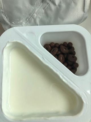 매일바이오 토핑요거트 — 5점을 준 리뷰어가 2021년 5월 올린 사용 사진