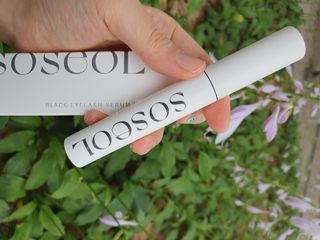 더소설 소설 블랙아이래쉬 세럼 10g(SOSEOL BLACK EYELASH SERUM 10g) — 5점을 준 리뷰어가 2023년 6월 올린 사용 사진