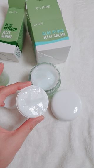 김정문알로에 큐어 큐어 알로에 리프레쉬 젤리 세럼, 큐어 알로에 하이드로 젤리 크림 — 5점을 준 리뷰어가 2021년 2월 올린 사용 사진
