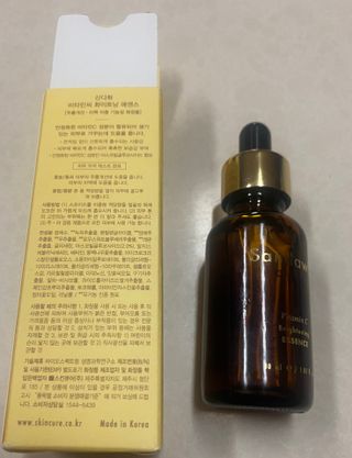 스킨큐어 산다화 비타민c 화이트닝 에센스 30ml — 5점을 준 리뷰어가 2023년 7월 올린 사용 사진