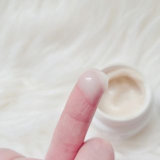 AYU25[아유트웬티파이브]다마스크로즈워터 베이스 천연 수분 촉촉 크림 — 5점을 준 리뷰어가 2021년 2월 올린 사용 사진