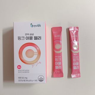 인디닥터 면역 생생 핑크 이뮨 젤리 + 타이탄 BCAA 프로틴 젤리스틱 — 4점을 준 리뷰어가 2022년 4월 올린 사용 사진
