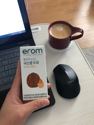 이롬 erom 황성주박사의 국산콩 두유 호두와 아몬드 — 5점을 준 리뷰어가 2020년 12월 올린 사용 사진
