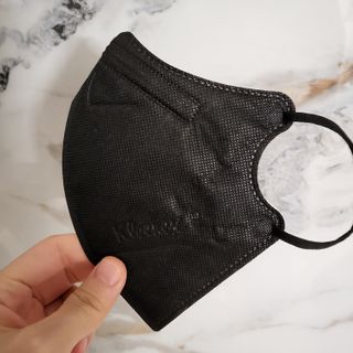 나무드 [유한킴벌리] 크리넥스 KF94 데일리 마스크 화이트 대형 블랙 10개 , 대형 화이트 10개 — 5점을 준 리뷰어가 2021년 10월 올린 사용 사진