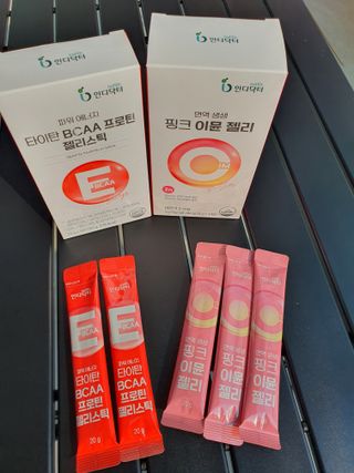 인디닥터 면역 생생 핑크 이뮨 젤리 + 타이탄 BCAA 프로틴 젤리스틱 — 5점을 준 리뷰어가 2022년 5월 올린 사용 사진