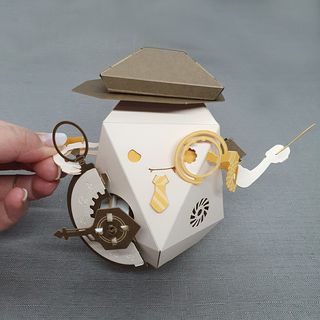 움직이는 종이로봇 - 로빗 로얄버전 움직이는 종이 로봇 - 로빗 — 5점을 준 리뷰어가 2021년 1월 올린 사용 사진