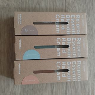 [후르디아] 끈적임 없는 착한성분 비건  핸드크림 3종 — 5점을 준 리뷰어가 2024년 3월 올린 사용 사진