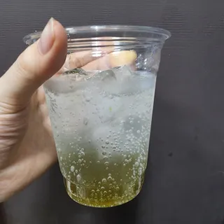 [복음자리] 바리스타 패키지 2종 랜덤발송 (딸기스무디 스틱+샤인머스캣에이드 or 망고스무디+자몽에이드) — 4.5점을 준 리뷰어가 2022년 7월 올린 사용 사진