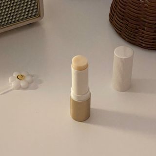 [사가수] 민감피부를 위한 진정 항산화 안티에이징, 더사가오브수 효혜윤 보태니컬 에너지 아이포올 스틱 — 5점을 준 리뷰어가 2023년 2월 올린 사용 사진