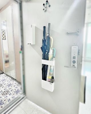 창신리빙 [프랑코 스마트 우산꽂이]  2종 중 택1 똑똑한 정리 수납 — 5점을 준 리뷰어가 2021년 8월 올린 사용 사진